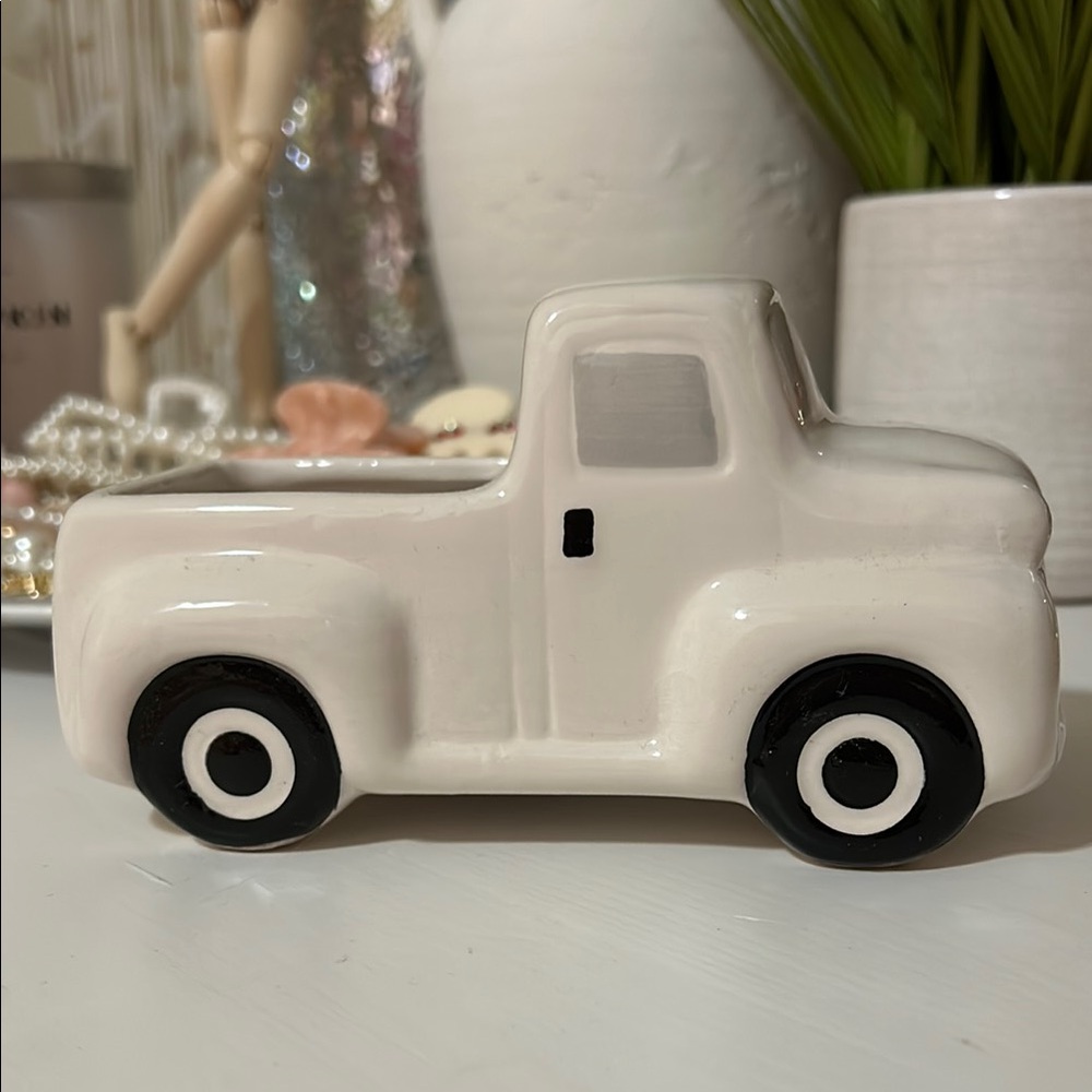 Hobby lobby mini ceramic truck